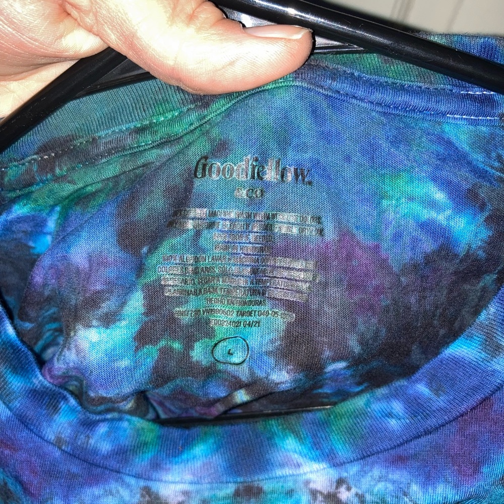 Handcrafted Psychedelic Tie Dye - image 2
